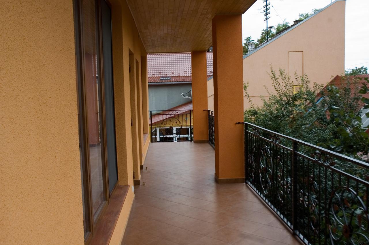 Turul Hotel Berehove  Luaran gambar